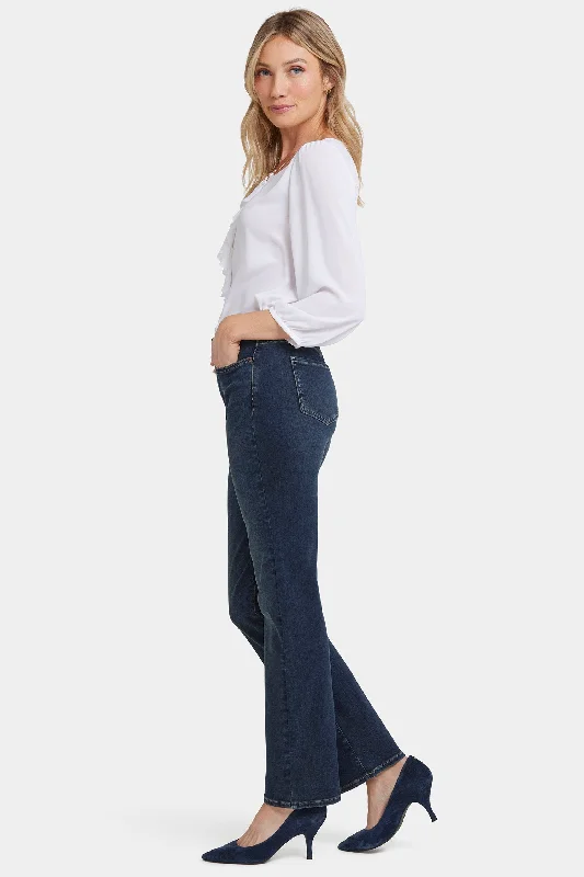 Marilyn Straight Jeans In Long Inseam - Presley