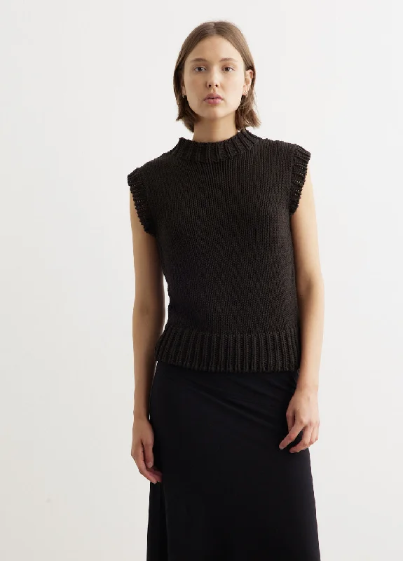 Sleeveless Cropped Sweater