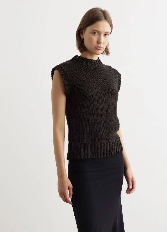 Sleeveless Cropped Sweater