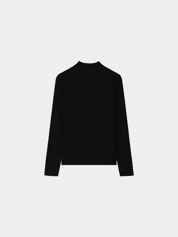 Textured Stretch Turtleneck-Black